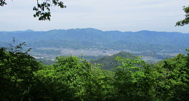 河岸段丘の景色(上野原市街）を一望