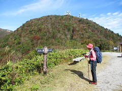 バックは女三瓶山