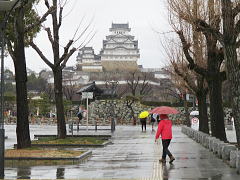 姫路城の入口近くにて