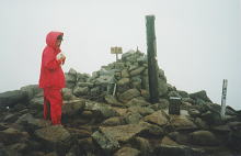 �J�̔іL�{�R�R���i�k��2105m�j