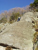 幕岩はロッククライマーたちのゲレンデだ 幕岩はロッククライマーたちのゲレンデだ