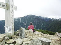 檜尾岳山頂から空木岳を望む