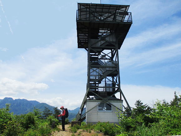 No.504「南ア前衛の中山」へ